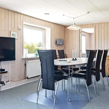 10 Person In Feriehus *