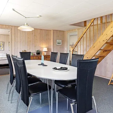 10 Person In Feriehus Vinderup